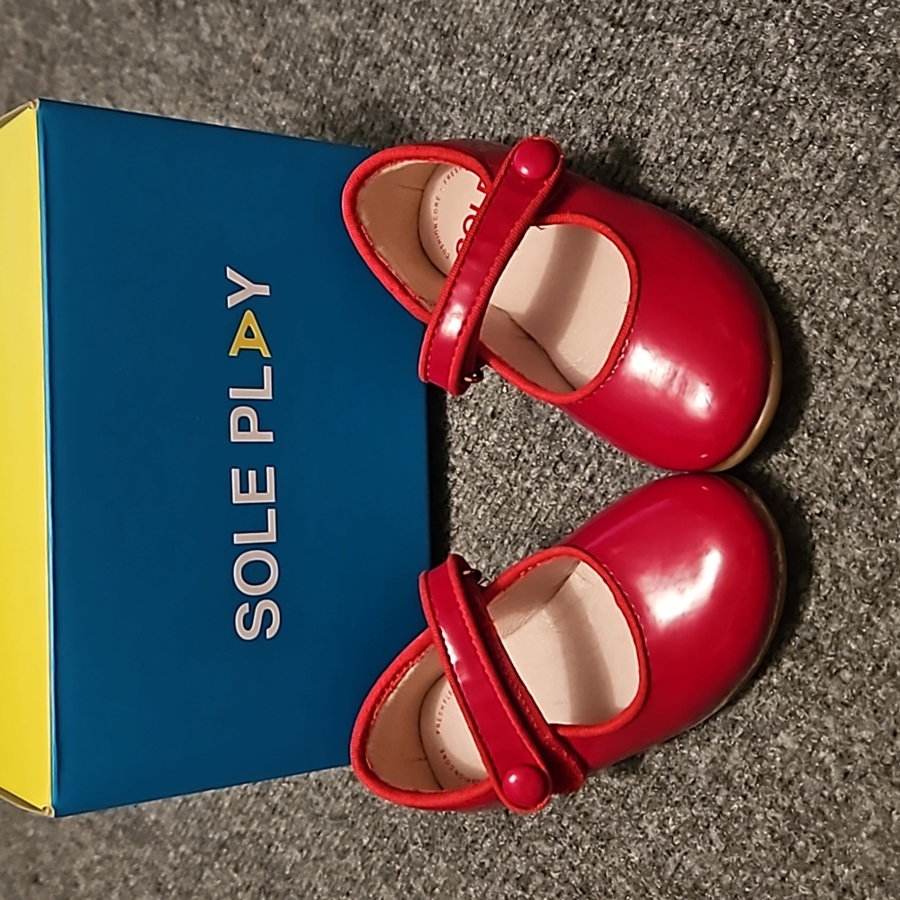 SOLE PLAY red girls dress shoes